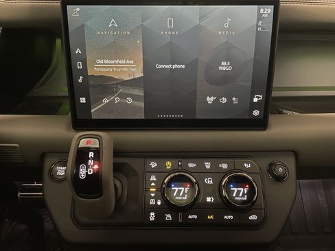 Certified 2025 Land Rover Defender 110 image 19