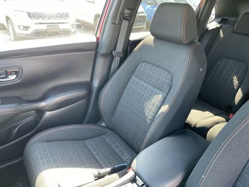Used 2025 Honda HR-V Sport image 23