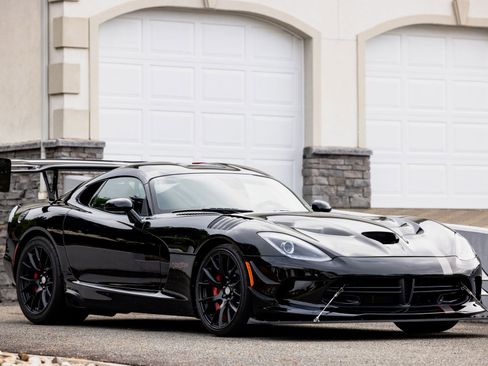 Used 2017 Dodge Viper GTC w/ ACR Package RWD image 8