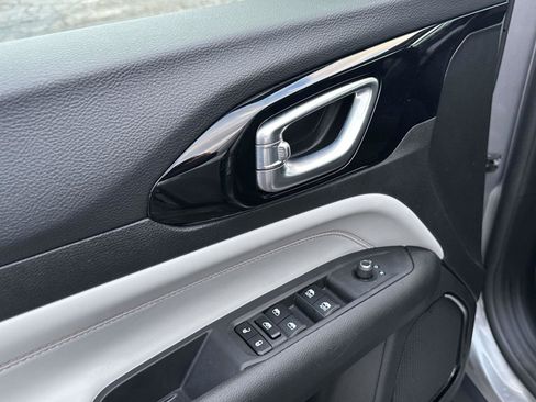 Certified 2022 Jeep Compass Limited image 17