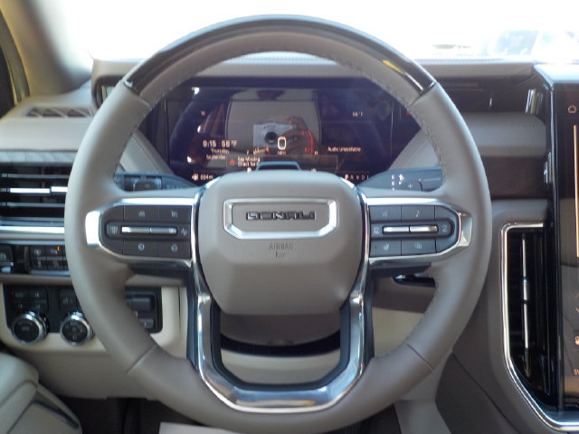 New 2026 GMC Yukon Denali w/ Denali Reserve Package AWD/4WD image 38