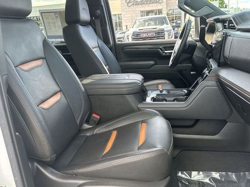 Used 2024 GMC Sierra 2500 AT4 w/ AT4 Premium Plus Package image 29
