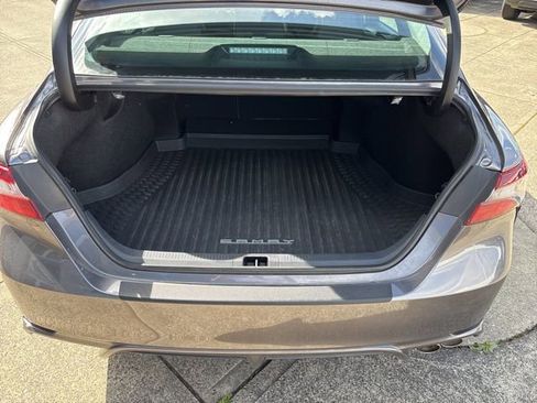 Used 2024 Toyota Camry SE image 33