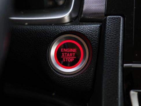 Used 2019 Honda Civic Touring image 21