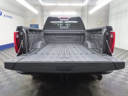 Used 2024 GMC Sierra 2500 Denali w/ Denali Reserve Package image 43