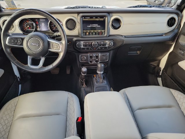Used 2022 Jeep Wrangler Unlimited Sahara AWD/4WD image 17