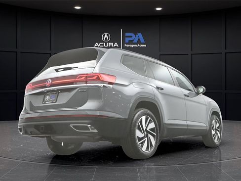 Used 2025 Volkswagen Atlas SE AWD/4WD image 31