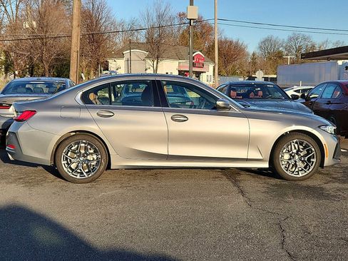 Used 2025 BMW 330i xDrive Sedan w/ Convenience Package image 7