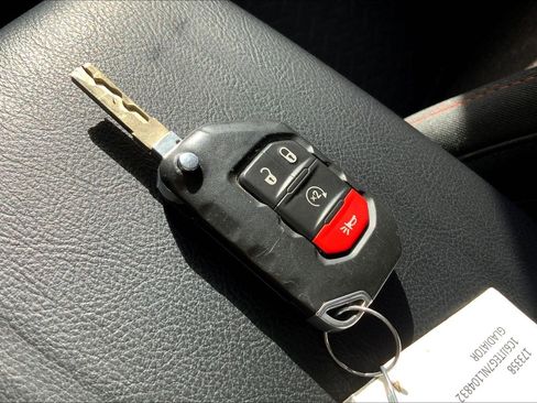 Certified 2022 Jeep Gladiator Mojave w/ Cold Weather Group image 12