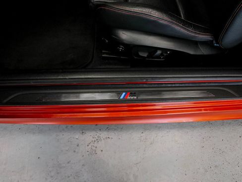 Used 2011 BMW 1 Series M RWD image 31