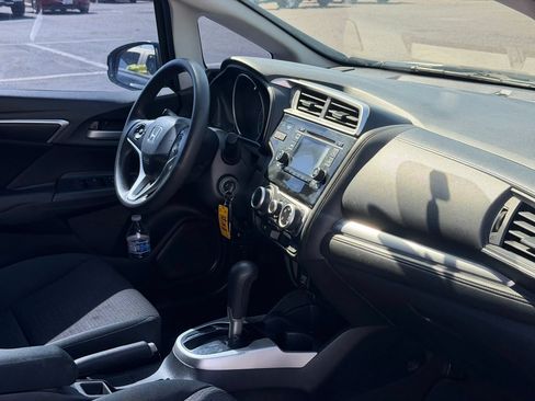 Used 2020 Honda Fit LX image 25