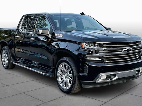 Used 2019 Chevrolet Silverado 1500 High Country w/ High Country Premium Package image 3