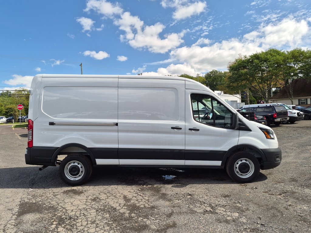 New 2026 Ford Transit 250 148 Medium Roof RWD image 5