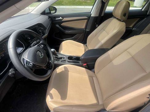 Used 2020 Volkswagen Jetta SE w/ SE Cold Weather Package FWD image 14