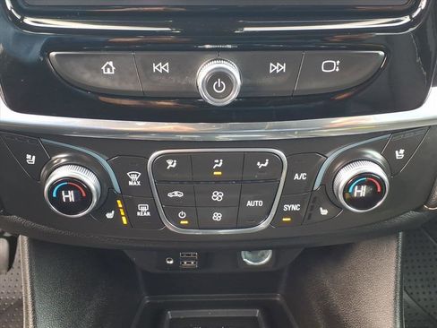 Certified 2023 Chevrolet Traverse Premier w/ LPO, Floor Liner Package image 16