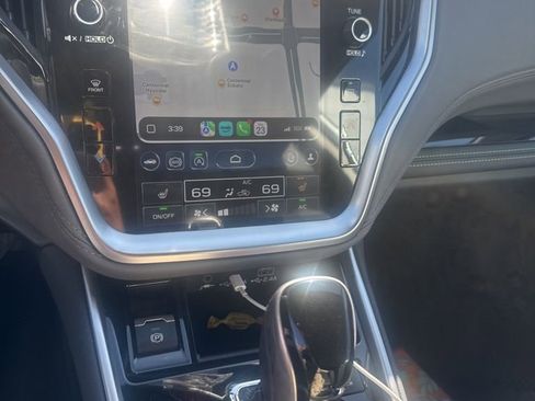 Used 2025 Subaru Outback Onyx Edition XT AWD/4WD image 9