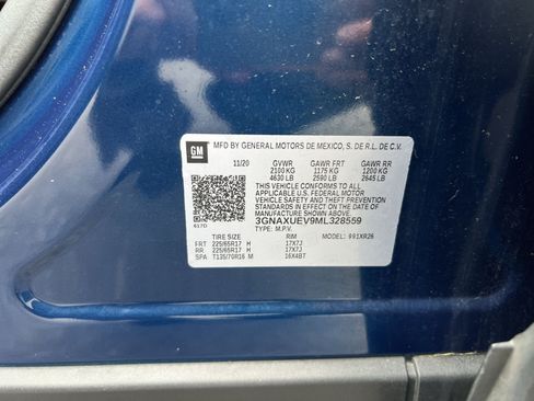 Used 2021 Chevrolet Equinox LT AWD/4WD image 27