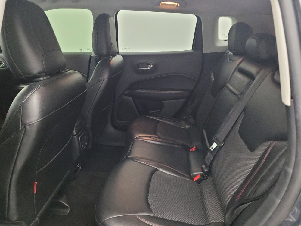 Used 2018 Jeep Compass Trailhawk w/ Cold Weather Group AWD/4WD image 18