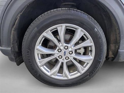 Used 2023 Ford Explorer Limited image 26