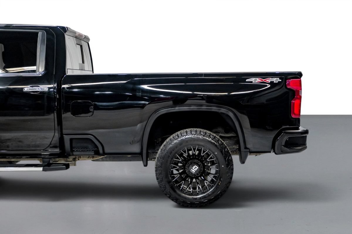 Used 2023 Chevrolet Silverado 2500 LTZ w/ LTZ Convenience Package AWD/4WD image 12