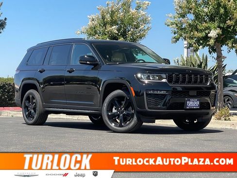 New 2026 Jeep Grand Cherokee L Limited w/ Limited Altitude Package AWD/4WD image 1