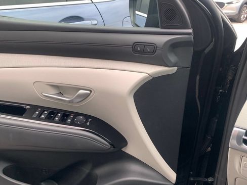 Used 2025 Hyundai Tucson Limited AWD/4WD image 18