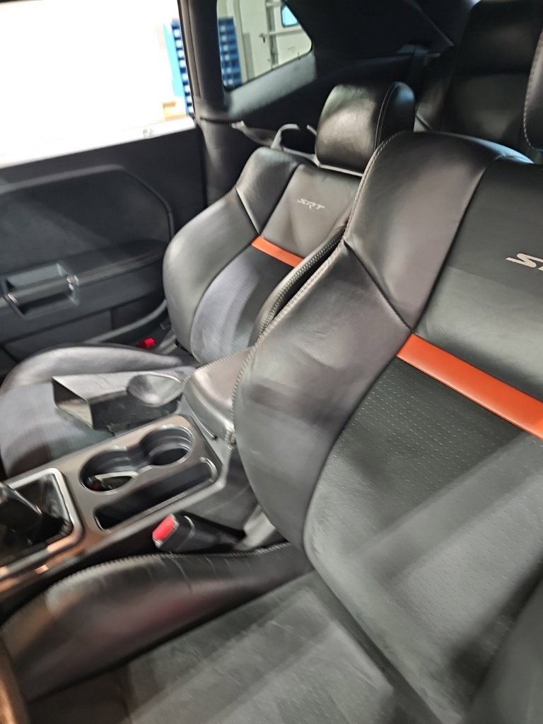 Used 2009 Dodge Challenger SRT8 RWD image 7