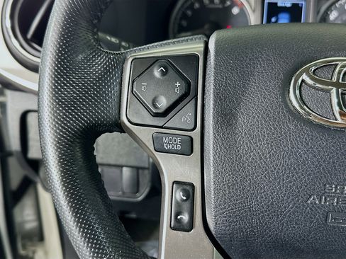 Used 2021 Toyota Tacoma SR5 RWD image 15