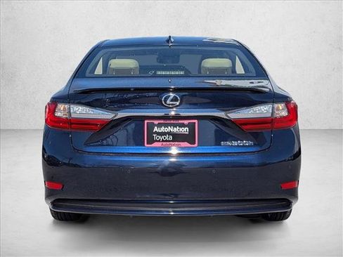 Used 2017 Lexus ES 300h ES 300h image 7