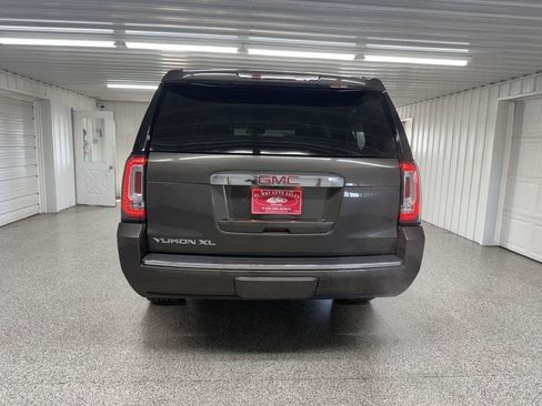 Used 2019 GMC Yukon XL Denali w/ Denali Ultimate Package AWD/4WD image 6