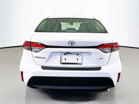 Certified 2025 Toyota Corolla LE image 6