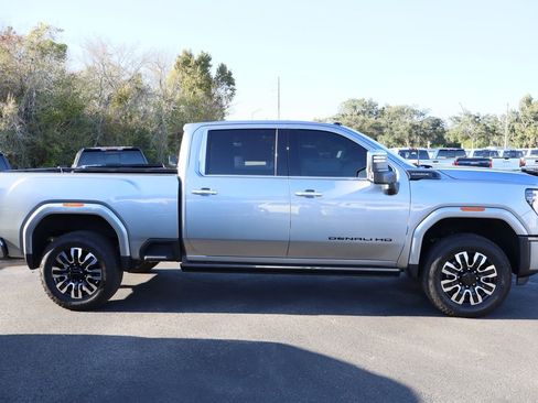 Certified 2025 GMC Sierra 2500 Denali Ultimate image 10