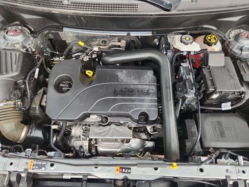 Certified 2024 Chevrolet Equinox LT FWD image 28