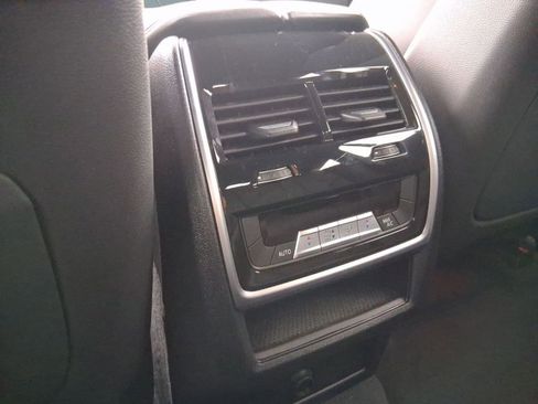 Certified 2023 BMW X6 xDrive40i w/ Executive Package image 28