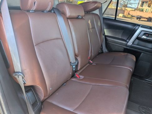 Used 2020 Toyota 4Runner 4WD image 14