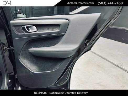 Used 2023 Volvo XC40 B5 Ultimate AWD/4WD image 25