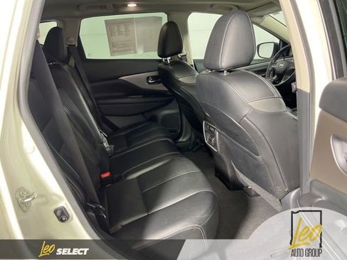 Used 2020 Nissan Murano SL w/ Moonroof Package image 14