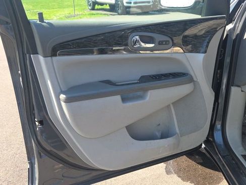 Used 2013 Buick Enclave Leather AWD/4WD image 20