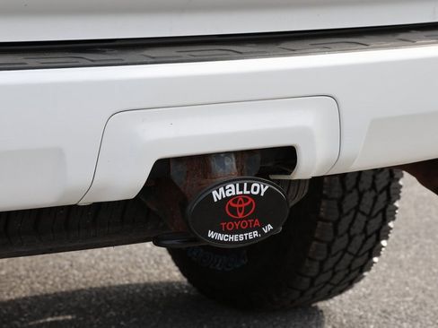 Used 2018 Toyota 4Runner SR5 Premium image 14