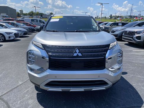 Used 2022 Mitsubishi Outlander SE AWD/4WD image 2