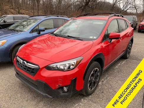 Used 2022 Subaru Crosstrek 2.0i Premium w/ Moonroof Package image 1