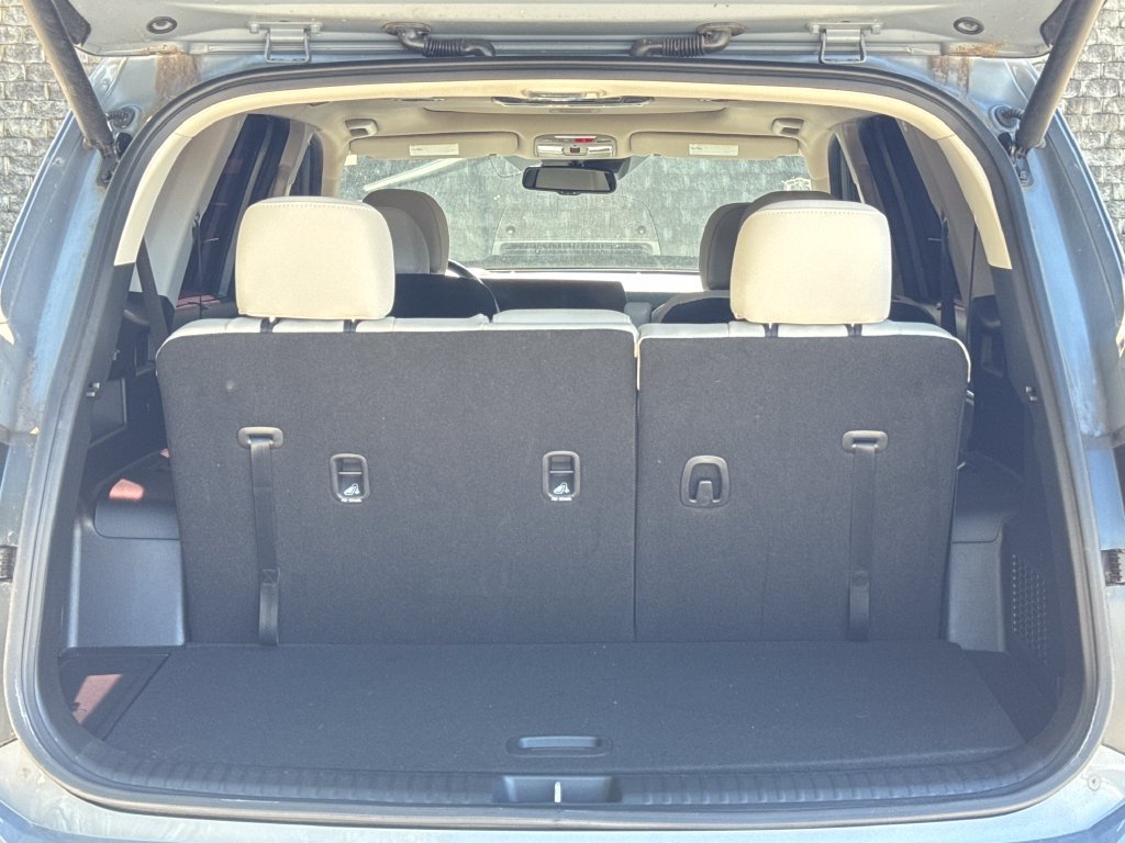 Used 2023 Kia Telluride EX w/ EX Captain's Chair Package FWD image 13