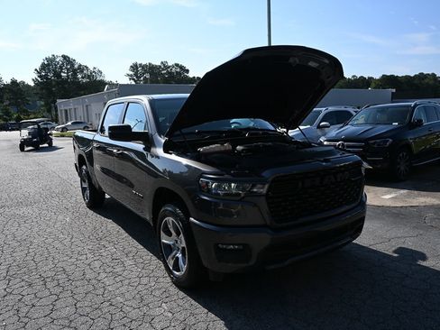 Used 2026 RAM 1500 Express RWD image 31