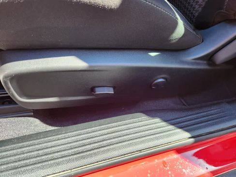 Used 2022 Dodge Challenger GT w/ Blacktop Package image 17