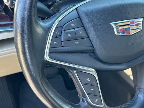 Used 2018 Cadillac XT5 Luxury w/ Driver Awareness Package image 23