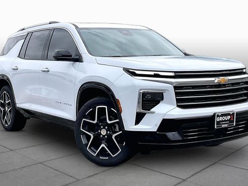 New 2026 Chevrolet Traverse High Country w/ LPO, Floor Liner Package FWD image 2