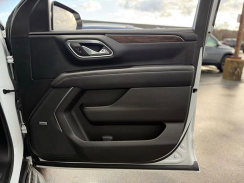 Used 2023 Chevrolet Tahoe Premier image 16