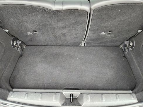 Used 2022 MINI Cooper 2-Door Hardtop image 22