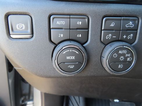 New 2026 Chevrolet Silverado 2500 ZR2 w/ ZR2 Bison Edition image 41