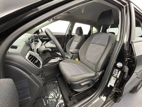 Used 2026 Kia Seltos LX FWD image 43